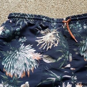 Only & Sons Floral Swim Shorts medium men